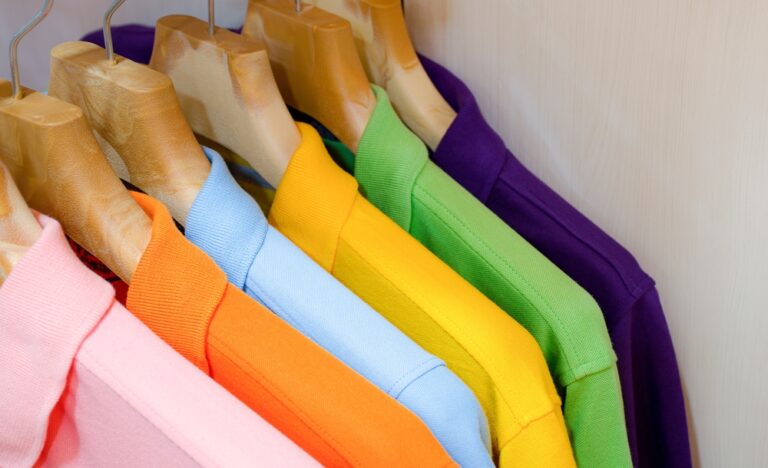 7 ปัญหาที่พบบ่อยในเสื้อโปโลที่สั่งผลิตจำนวนมาก - OK Garment โรงงานเสื้อโปโล ยูนิฟอร์ม ควบคุมคุณภาพทุกตัวก่อนส่งถึงมือ